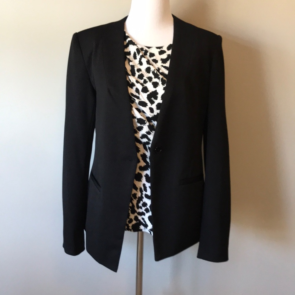 ❎DONATED❎ Ann Taylor Ruched Sleeveless Tank Petite - Picture 2 of 7